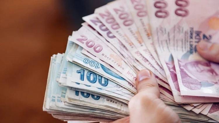 2027 asgari ücret şoku! SGK uzmanı Özgür Erdursun'dan şaşırtan rakam 15
